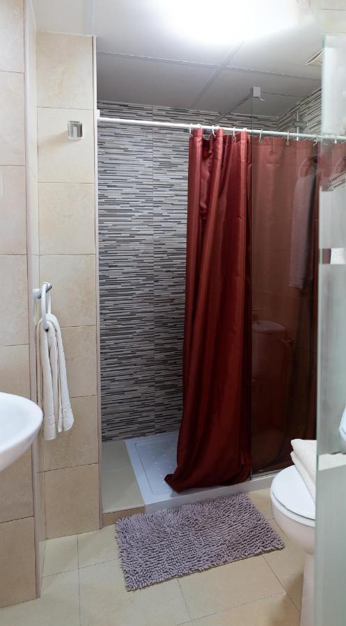 Hostal Yebisah Santa Eulària des Riu Extérieur photo