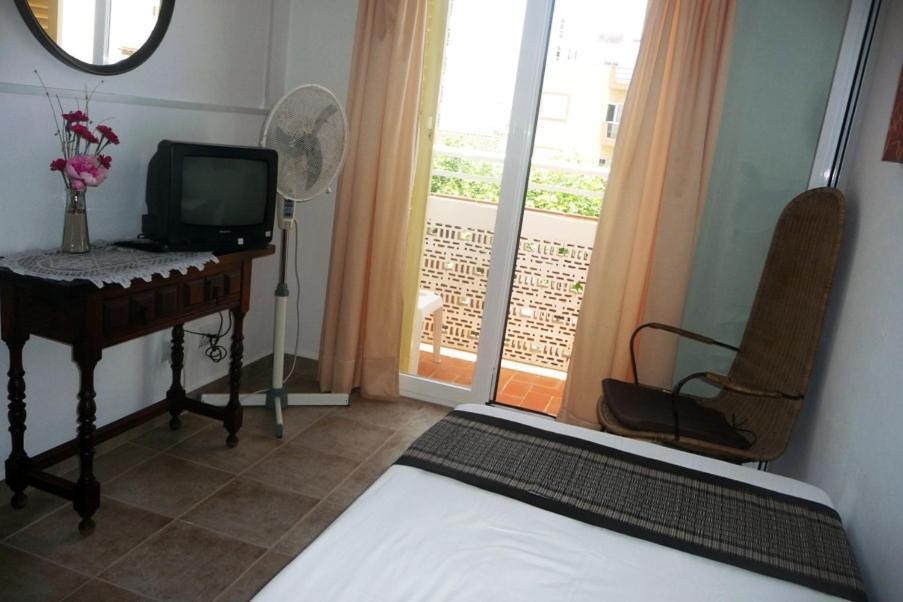 Hostal Yebisah Santa Eulària des Riu Extérieur photo