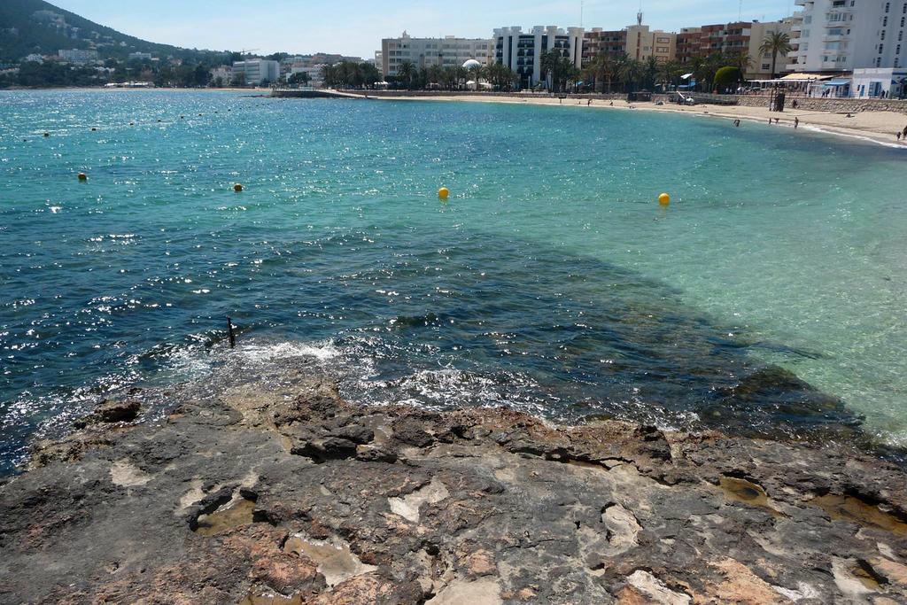 Hostal Yebisah Santa Eulària des Riu Extérieur photo