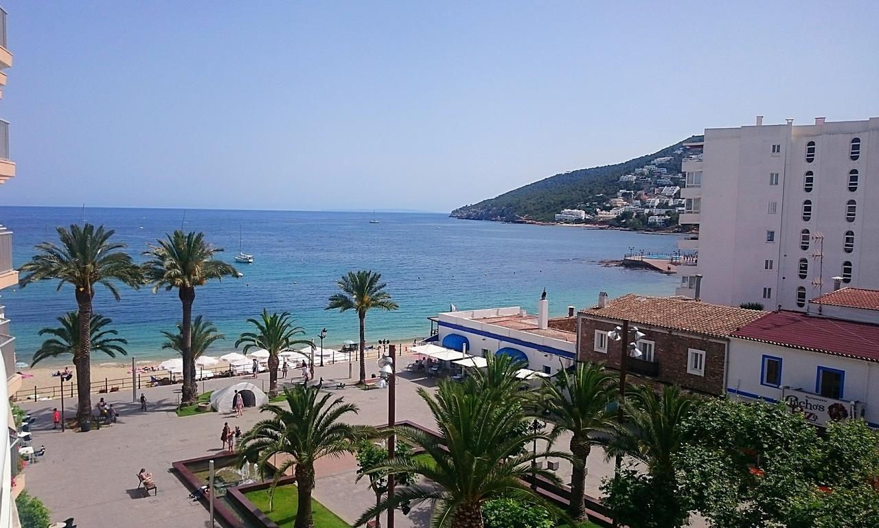 Hostal Yebisah Santa Eulària des Riu Extérieur photo